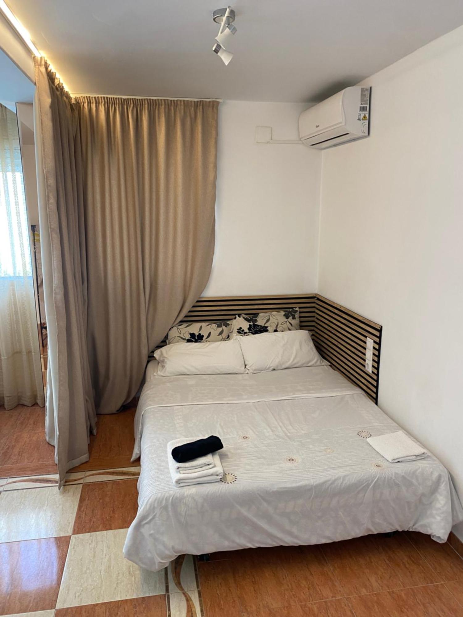 Habitaciones Con Bano Y Cocina Privada Valencia Kültér fotó