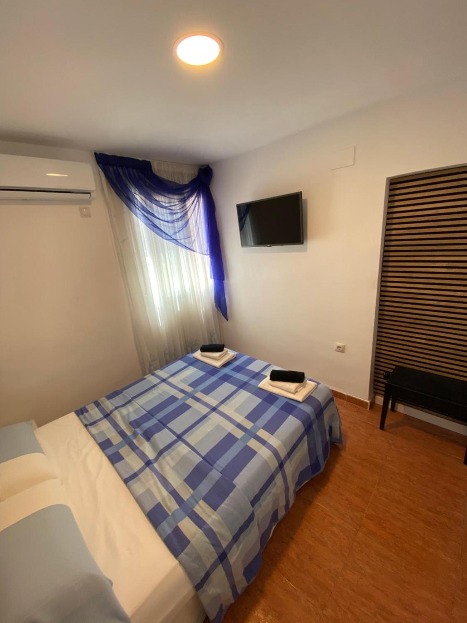 Habitaciones Con Bano Y Cocina Privada Valencia Kültér fotó