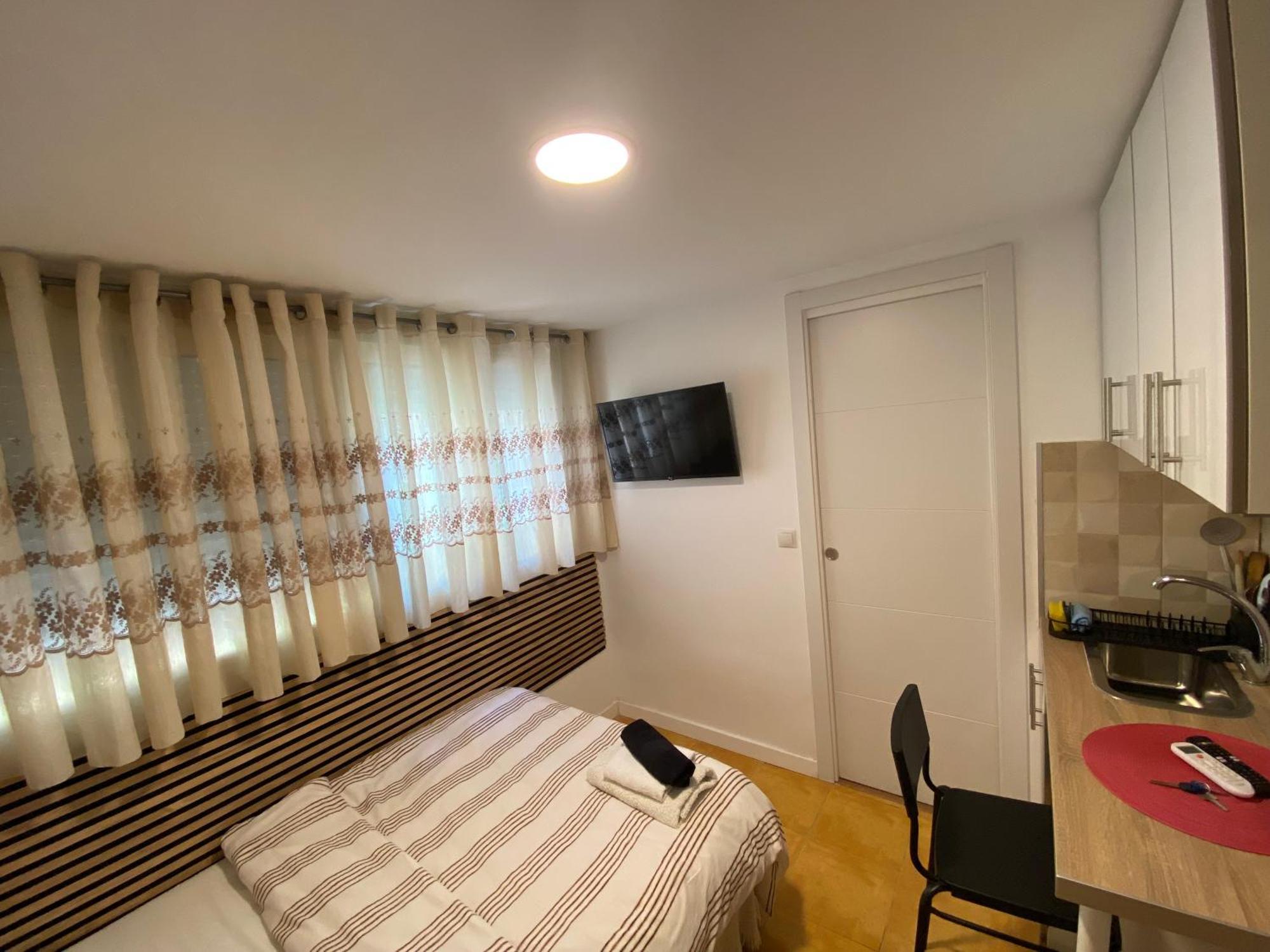 Habitaciones Con Bano Y Cocina Privada Valencia Kültér fotó