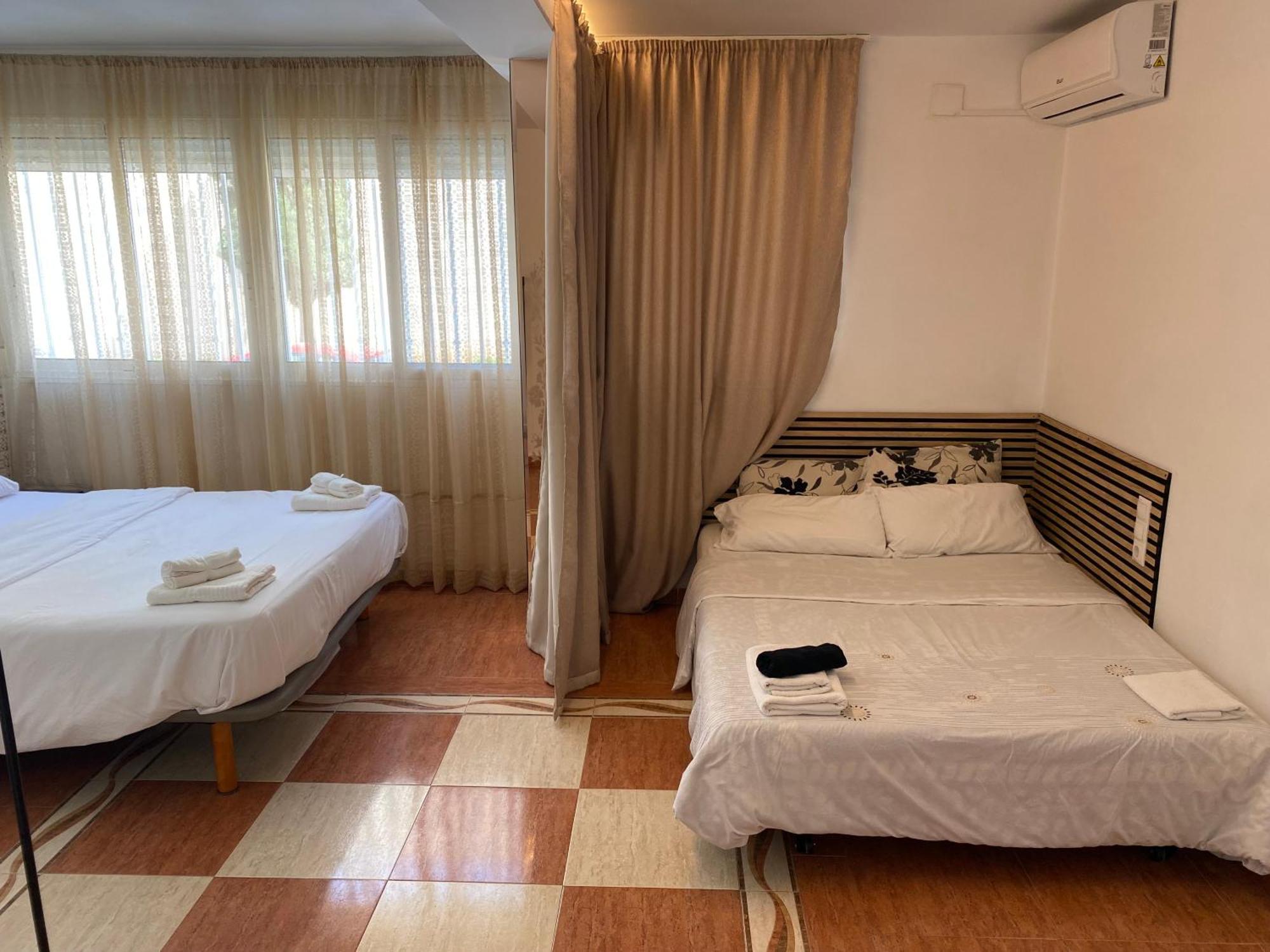 Habitaciones Con Bano Y Cocina Privada Valencia Kültér fotó